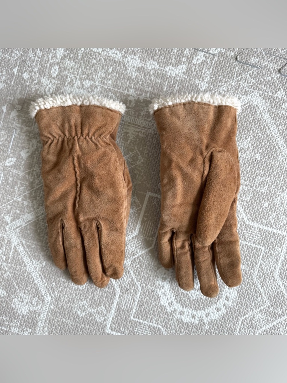 Vintage Isotoner Aris Genuine Leather Suede Shearling Lined Gloves - Picture 8 of 8